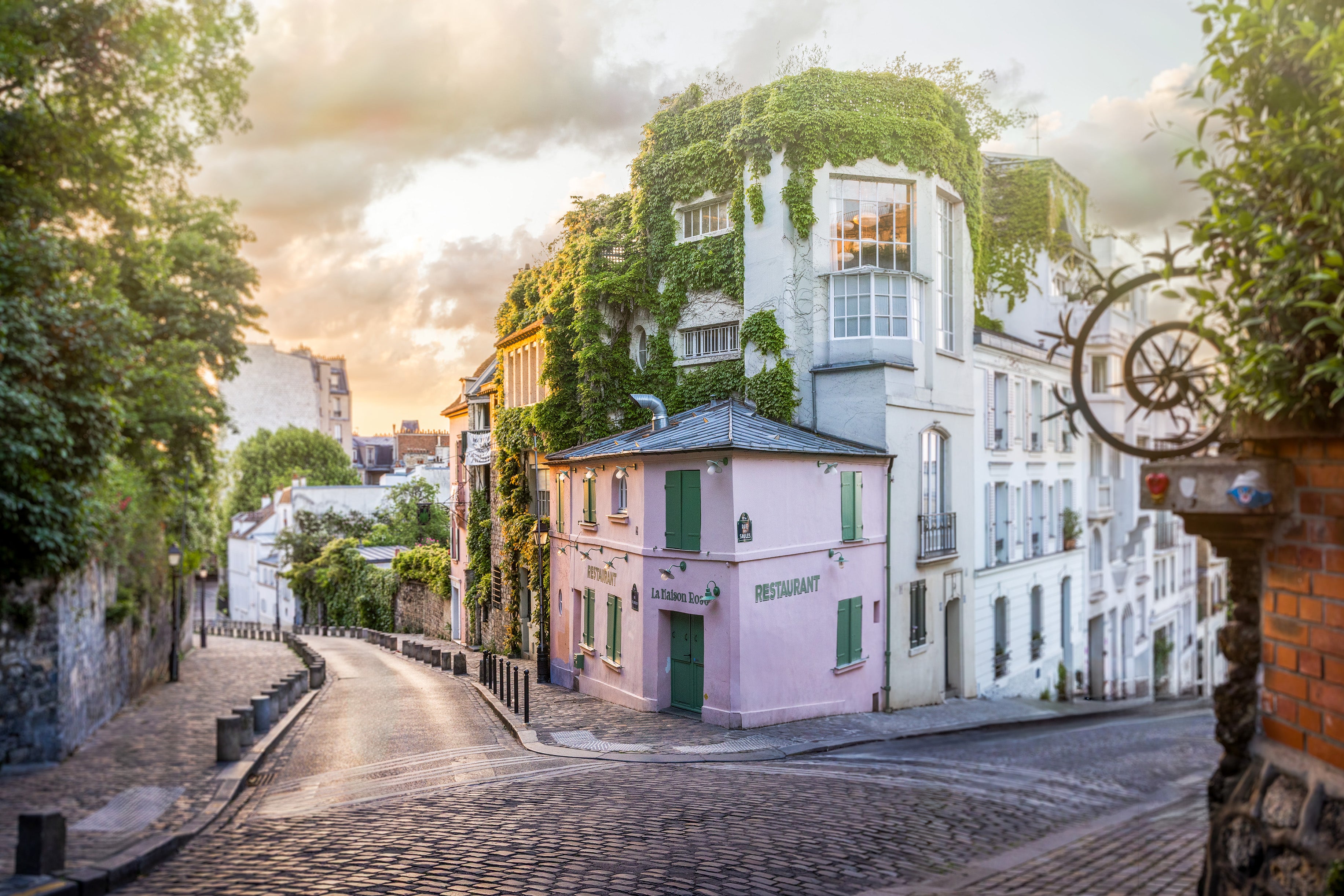 La Maison Rose at Dusk
