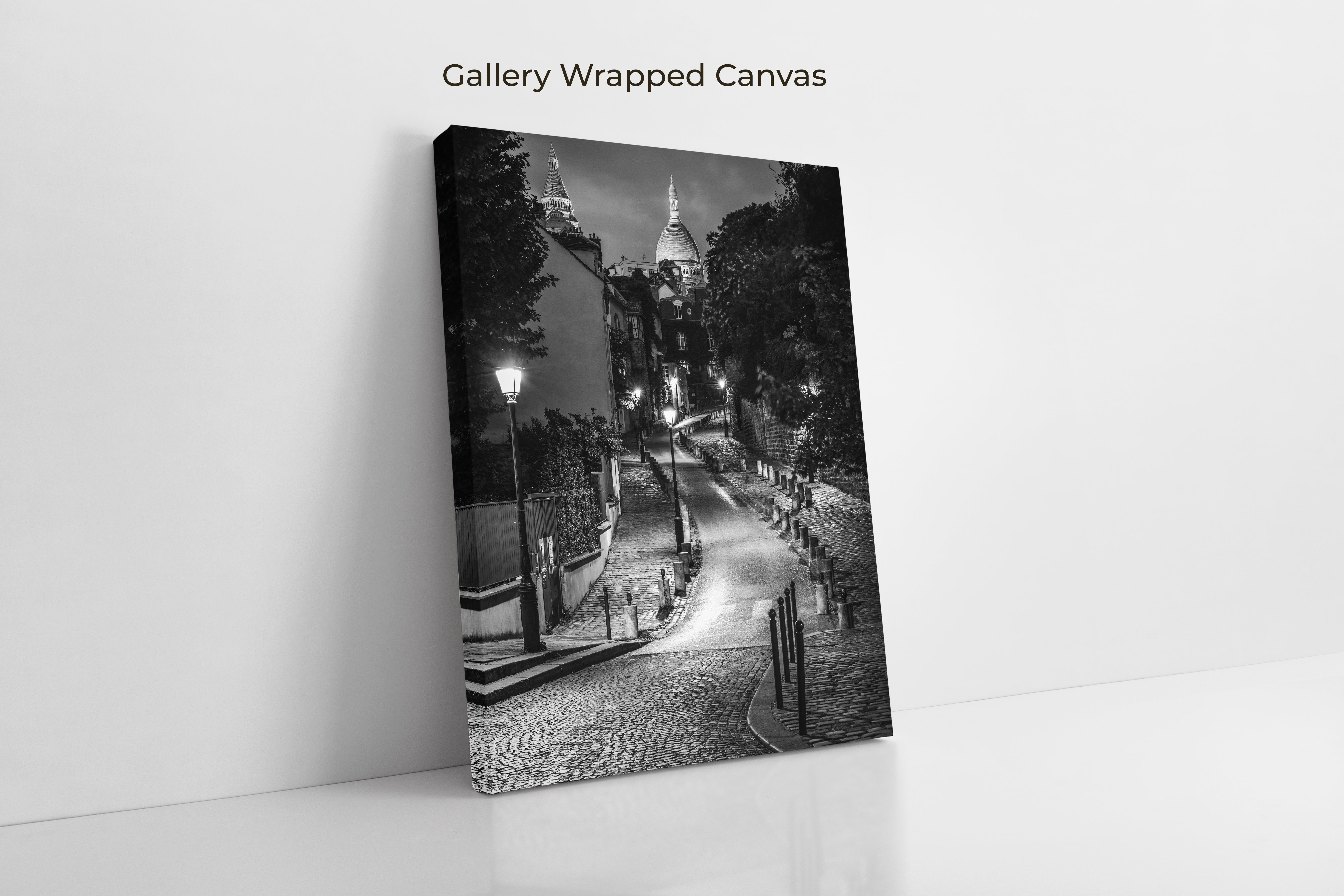 Rue de l’Abreuvoir at Night