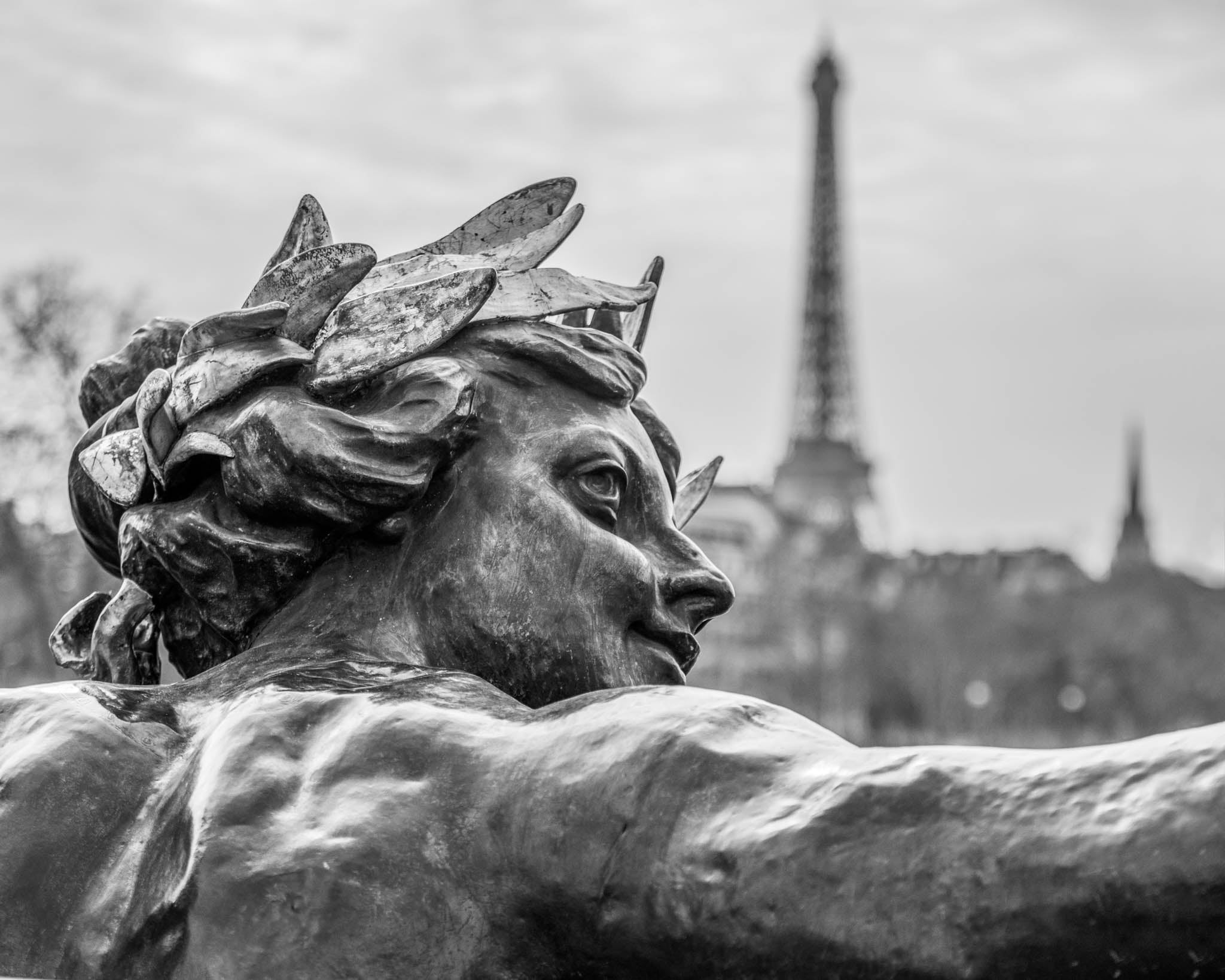 Gaze from Pont Alexandre III